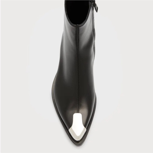 NWOB size 43
Alexander McQueen Metallic Toe Ankle Boots - Picture 5 of 11